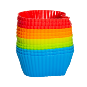 Set de moldes de silicona multicolor para hornear cupcakes y muffins con forma redonda y de corazón.